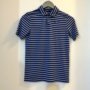 Boys t shirt stripped Nike medium